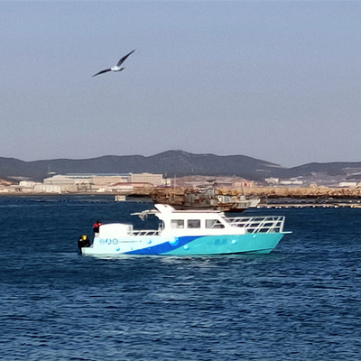 13.9m Hydrogen powered ship